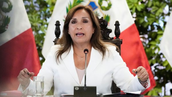 Περού: Το Κογκρέσο απέρριψε το αίτημα της προέδρου Μπολουάρτε να γίνουν οι εκλογές φέτος