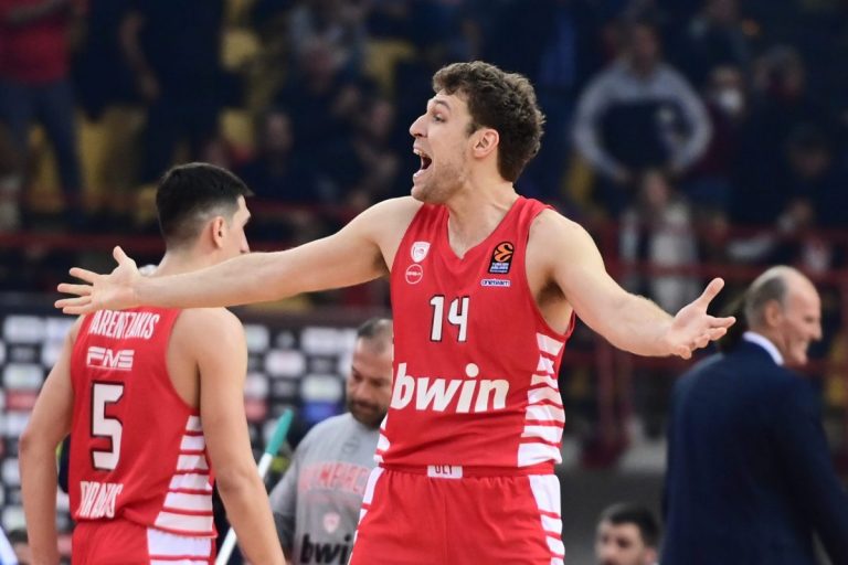 Το μήνυμα του Βεζένκοφ για την ανανέωση του συμβολαίου