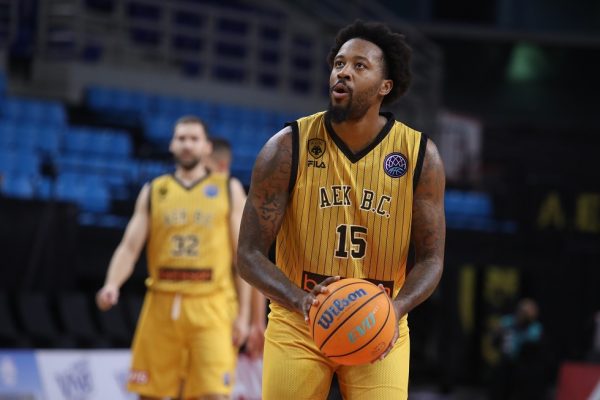 «Πέταξε» για την Προύσα η ΑΕΚ