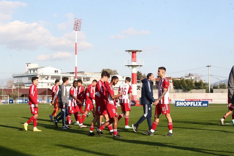 Αποχώρησε ο Ολυμπιακός Β΄ μετά από απαίτηση των οπαδών του