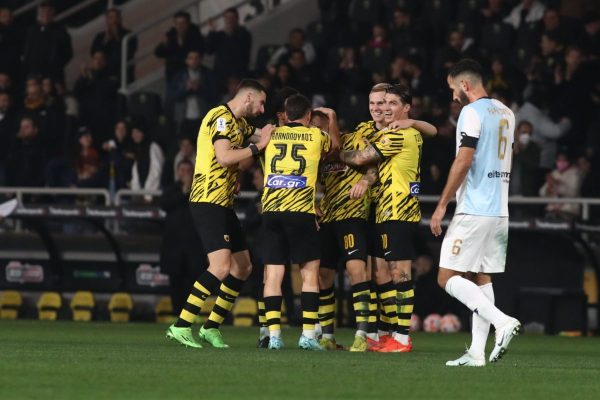 Δυνατό σουτ του Μουστακόπολου και 1-0 η ΑΕΚ (vid)