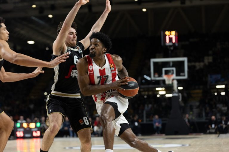 Βίρτους Μπολόνια – Ολυμπιακός 83-85: Θρύλος δυναμίτης με «μαγική» τριάδα