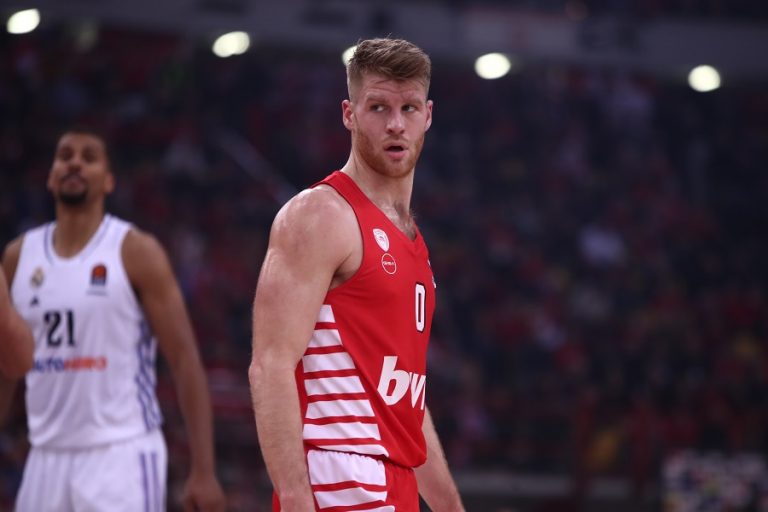 Οι Γουόκαπ και Μπλακ αφιέρωσαν τη νίκη του Ολυμπιακού στον Χρήστο Μπαφέ