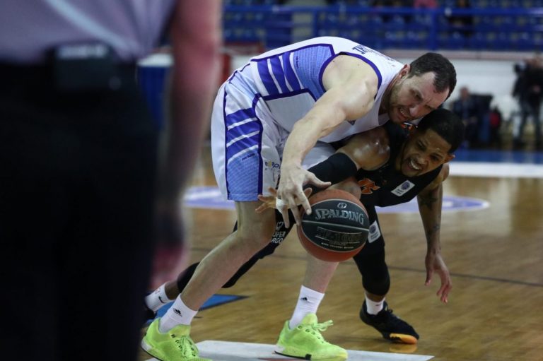 Ιωνικός – Προμηθέας 66-74: Τρίτη σερί νίκη για τους Πατρινούς