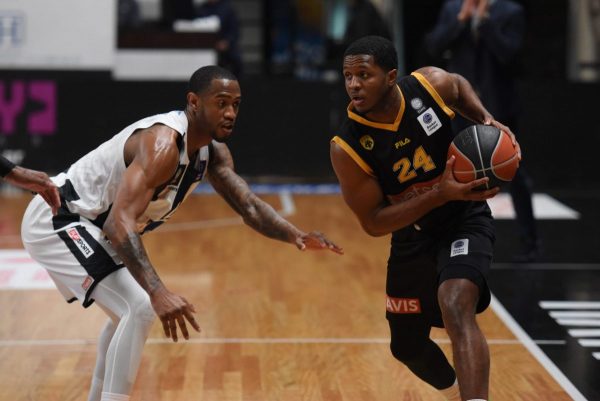 Απόλλων Πάτρας – ΑΕΚ 61-69: Νίκη για την «Ένωση» πριν την Μάλαγα