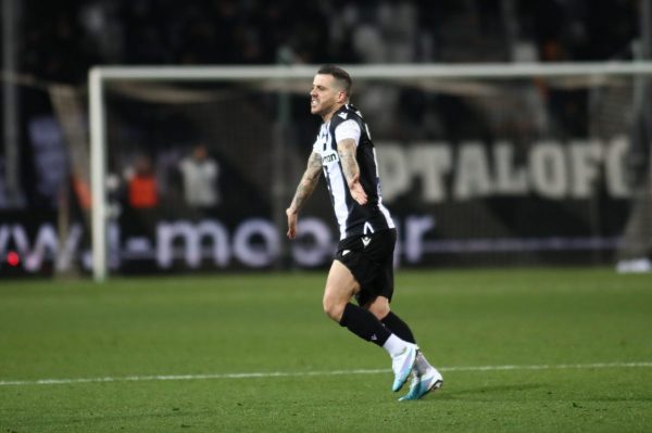 Μένει εκτός για ένα μήνα ο Βιεϊρίνια