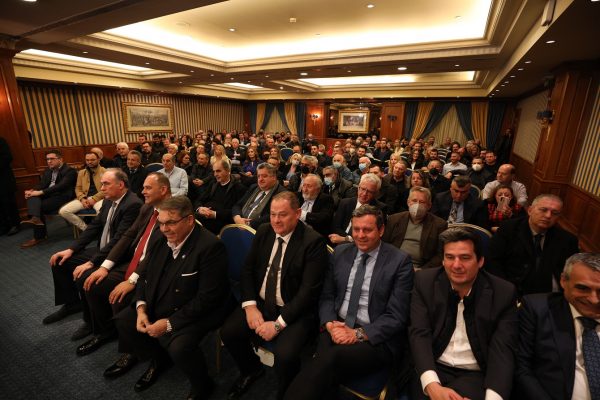 Μεγάλη νεοδημοκρατική σύναξη αλλά… χωρίς Σαμαρά