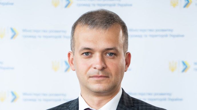 Ουκρανία: Συνελήφθη ο υπουργός υποδομών - Μίζα 400.000 ευρώ για αγορά γεννητριών