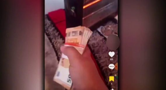 Προκλητικό βίντεο: Σπείρα έκαιγε χαρτονομίσματα που έκλεβε από ληστείες