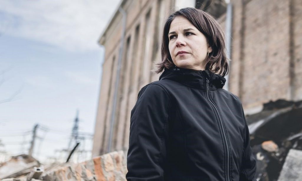 Γερμανοί Πράσινοι: Από φιλειρηνιστές… πολεμόχαροι υποστηρικτές του ΝΑΤΟ