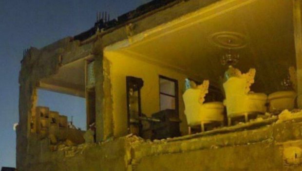 Ιράν: Ισχυρός σεισμός 5,9 Ρίχτερ στα σύνορα με την Τουρκία