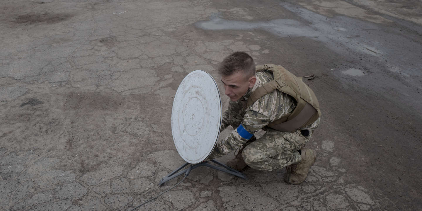 Έλον Μασκ: Πώς οι δορυφόροι του έσωσαν την Ουκρανία