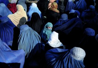 Αφγανιστάν: Οι Ταλιμπάν διέταξαν τα ιδιωτικά πανεπιστήμια να αποκλείσουν τις φοιτήτριες από τις εξετάσεις