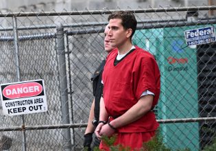 Φόνοι Άινταχο: «Αισθάνομαι προδομένη» – Η δικηγόρος της εκπροσωπεί τον φονιά της κόρης της