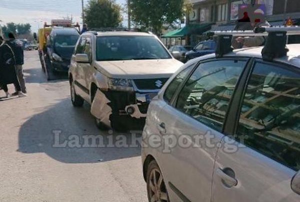 Λαμία: Καραμπόλα τεσσάρων οχημάτων στο κέντρο της πόλης