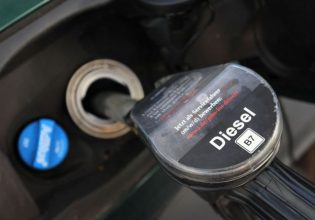 Καύσιμα: Εμπάργκο στο ρωσικό diesel – Φόβοι για εκτόξευση τιμών