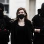 Ρούλα Πισπιρίγκου: Μαυροφορεμένη κρατώντας τη φωτογραφία της Τζωρτζίνας –