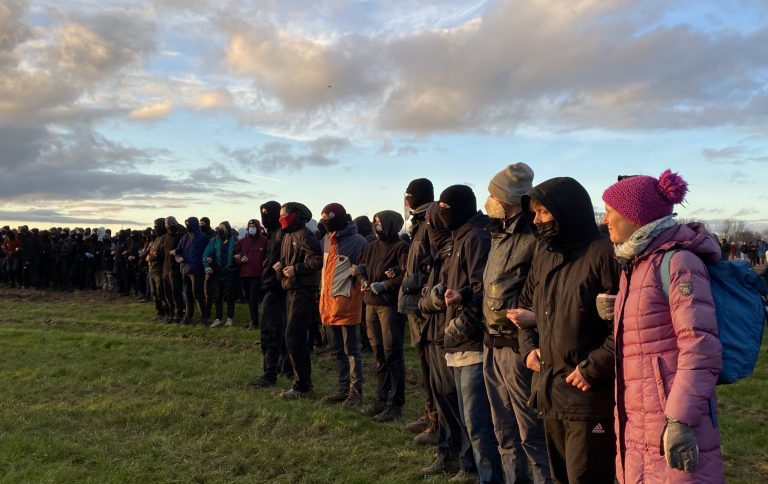 Γερμανία: Εκκενώθηκε το χωριό Λούτσερατ όπου συνελήφθη η Γκρέτα Τούνμπεργκ – Σκληρή αστυνομική καταστολή