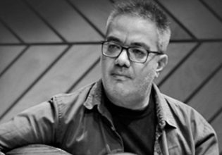 Γιώργος Σταυράκης: Ο μουσικός που έφυγε ξαφνικά στα 50 του χρόνια