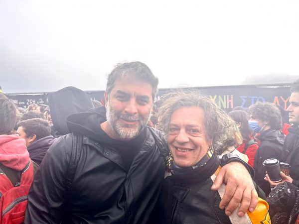 Μπισμπίκης – Τσορτέκης: Στην πορεία διαμαρτυρίας των καλλιτεχνών στο Υπουργείο Παιδείας