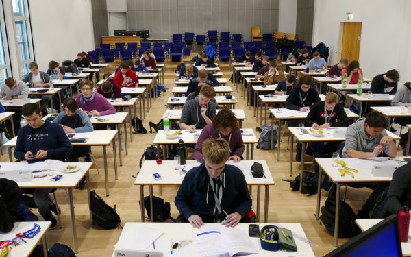 ChatGPT: H πολυμήχανη τεχνητή νοημοσύνη πήρε πτυχίο Νομικής