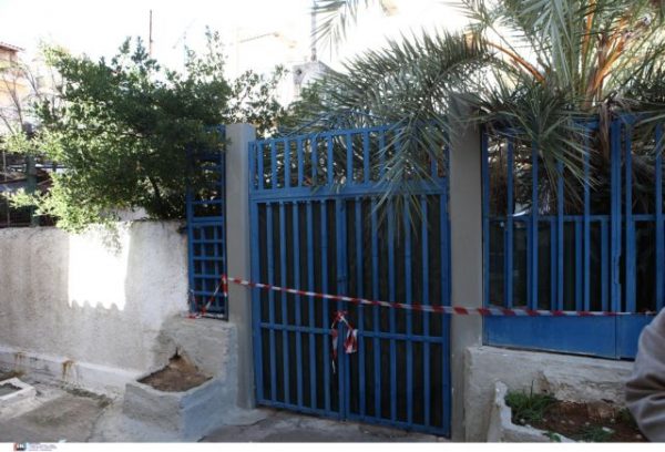 Γυναικοκτονία στη Νίκαια: Την στραγγάλισε και μετά πήρε την αστυνομία να ομολογήσει το έγκλημα