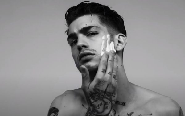 Jeremy Ruehlemann: Η μάχη με τα ναρκωτικά και ο ξαφνικός θάνατος για το διάσημο μοντέλο