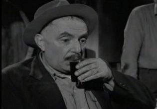 Ορέστης Μακρής: Τους μπεκρήδες και αν δικάσουνε, άδικα θα τους κρεμάσουνε