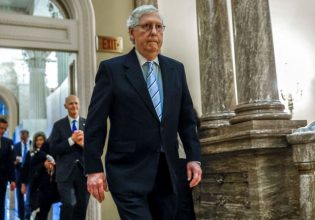 Μιτς Μακόνελ: Μια Ρεπουμπλικανική… σταθερά στο διχασμένο Κογκρέσο των ΗΠΑ