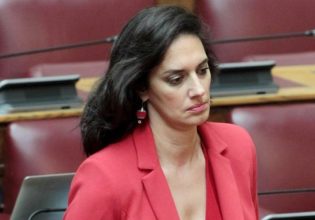 Νόνη Δούνια: H λιποθυμία, το χειρουργείο και τα προβλήματα γάμου