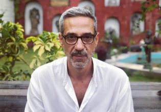 Δημοσθένης Παπαδόπουλος: Στο νοσοκομείο ο ηθοποιός μετά από ατύχημα – Η φωτογραφία στο αναπηρικό αμαξίδιο