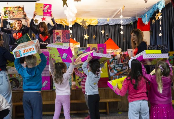 Η μαγεία των Χριστουγέννων φτάνει σε κάθε παιδί… μέσα από την Πλαίσιο