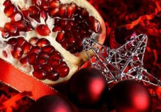 Γιατί σπάζουν ρόδι την Πρωτοχρονιά