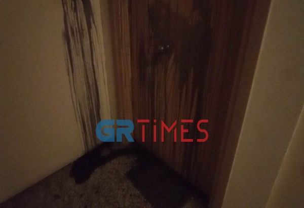 Επίθεση με μπογιές στο γραφείο της Έλενας Ράπτη – Καταδικάζει η ΝΔ