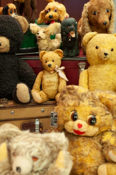 Το διάσημο Teddy Bear από τη συλλογή του Βασίλη Κούλογλου | Image by Marina Koutsoumpa