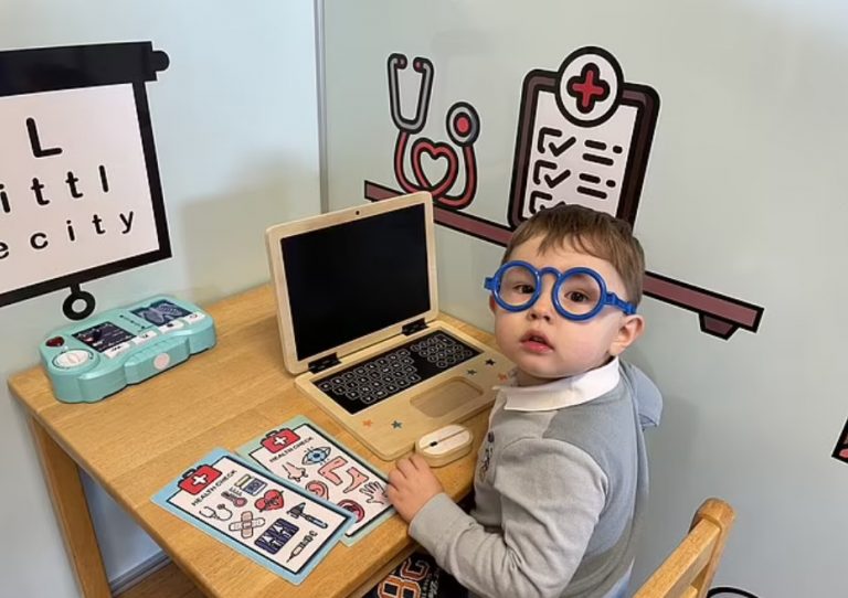 Ένα νήπιο το νεότερο μέλος της Mensa – Οι απίστευτες επιδόσεις του μικρού Teddy Hobbs