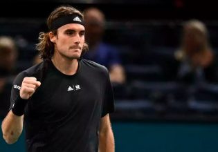 Μια ανάσα από το «σοκ» ο Τσιτσιπάς – Γλίτωσε την αποβολή για λίγα εκατοστά