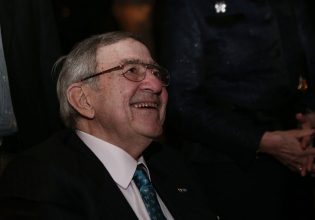 Τέως βασιλιάς Κωνσταντίνος: Για 7η μέρα νοσηλεύεται στη ΜΕΘ – Στο πλευρό του όλη η οικογένειά του