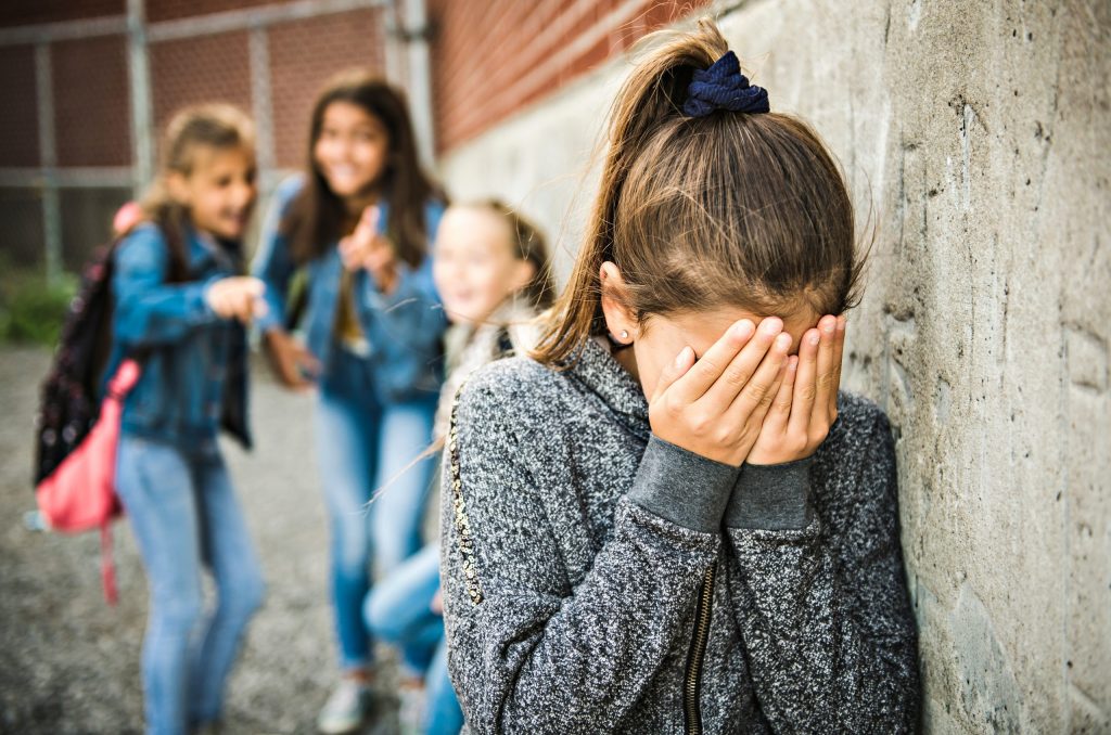 Βόλος: Η 14χρονη που δεχόταν ακραίο bullying επιστρέφει στο σχολείο με εισαγγελική επιτήρηση
