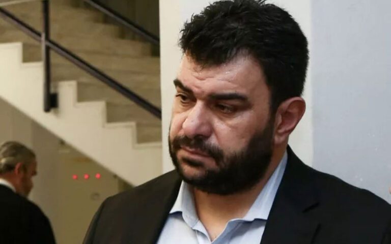 Παραπολιτικά- Παναγιώτης Τζένος: Ο πολιτικός κόσμος αποχαιρετά τον δημοσιογράφο