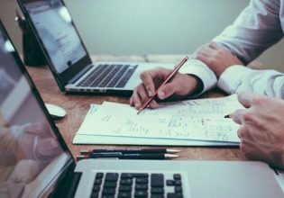 Voucher 400 ευρώ: Οι τρεις προϋποθέσεις για την ένταξη στο πρόγραμμα κατάρτισης