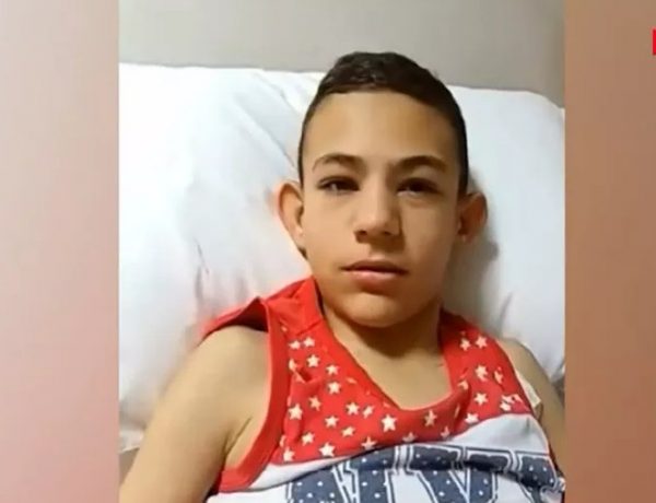 Δωρεά οργάνων: Ο Αγγελος ευχαριστεί τους γονείς του Γρηγόρη που σκοτώθηκε σε τροχαίο