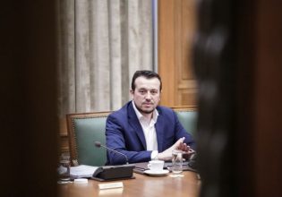 Ειδικό Δικαστήριο: Η εισαγγελέας ζητά να διαβιβαστεί η κατάθεση για «τσάντες με χρήματα στον ΣΥΡΙΖΑ»