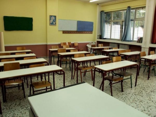 Λέσβος: Κλειστά τα σχολεία τη Δευτέρα 9 Ιανουαρίου στα δυτικά του νησιού μετά τον σεισμό