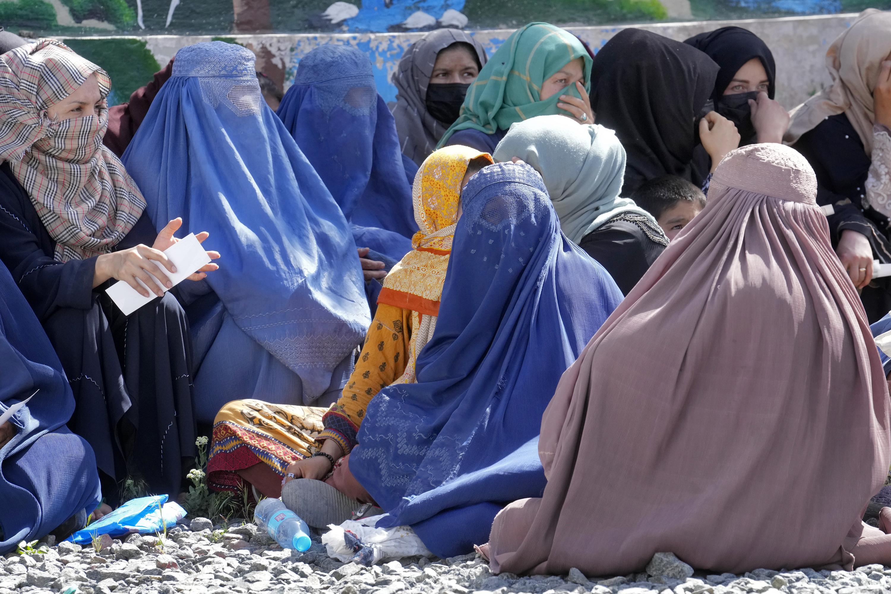 Αφγανιστάν: Στο ΣΑ του ΟΗΕ η απαγόρευση στις γυναίκες να εργάζονται σε οργανώσεις αρωγής