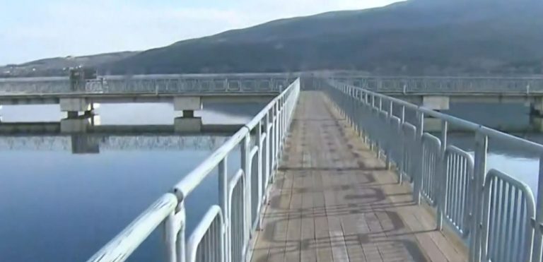 Βέροια: «Το πέταξα στο ποτάμι αλλά δεν το σκότωσα» – Η αναπαράσταση της τραγωδίας