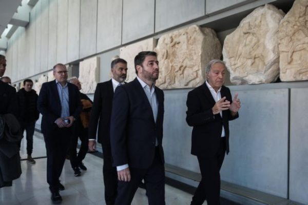 Ανδρουλάκης: Χρέος του Βρετανικό Μουσείου η απόδοση των Γλυπτών του Παρθενώνα στο Μουσείο της Ακρόπολης