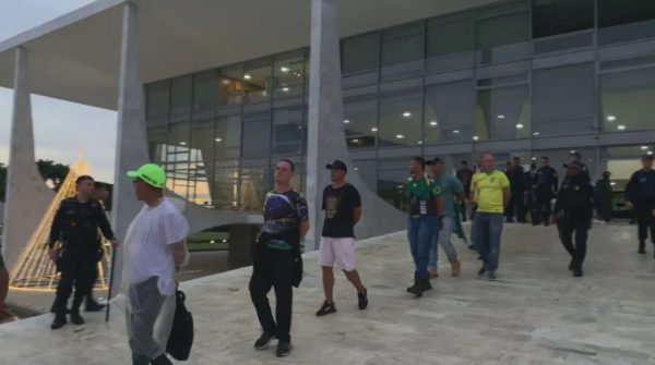 Βραζιλία: «Η αστυνομία άδειασε το Κογκρέσο» – Εχουν συλληφθεί τουλάχιστον 150 μπολσοναριστές