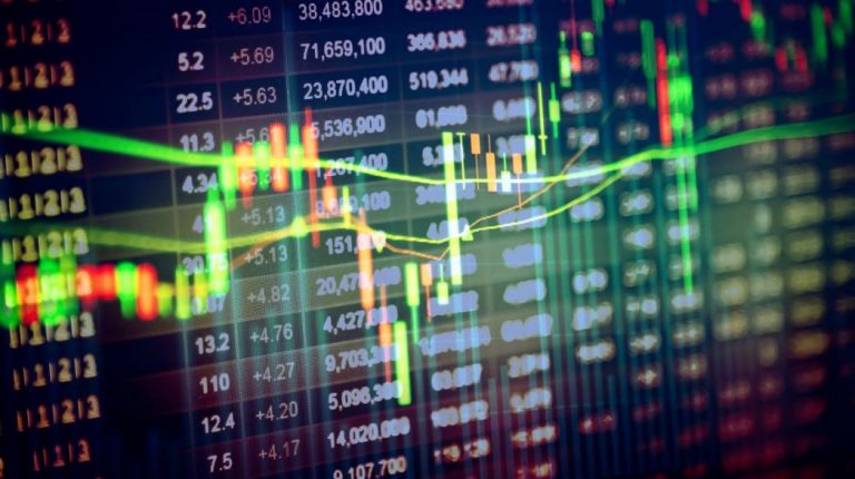 Τι προεξοφλεί το Χρηματιστήριο;
