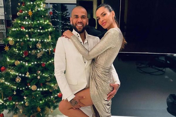 Ντάνι Αλβες: Ξεσπά η σύζυγό του – «Μην ψάχνετε νέα στον πόνο των άλλων»